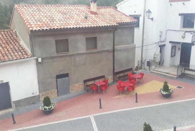 Hostal Los Ojos De Gabriel El Vallecillo Bagian luar foto