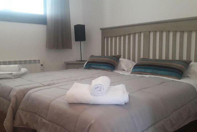 Hostal Los Ojos De Gabriel El Vallecillo Bagian luar foto