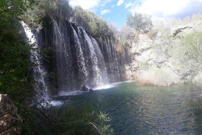 Hostal Los Ojos De Gabriel El Vallecillo Bagian luar foto